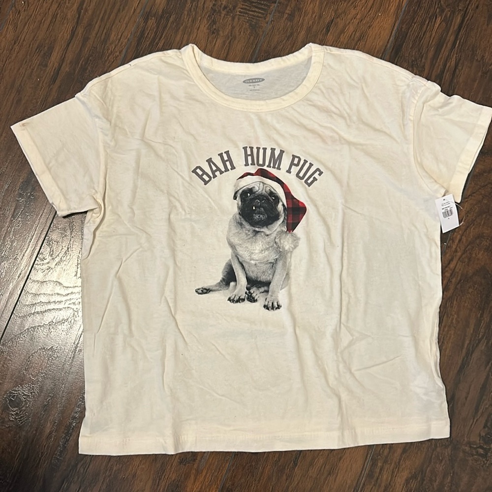 Old Navy Christmas T